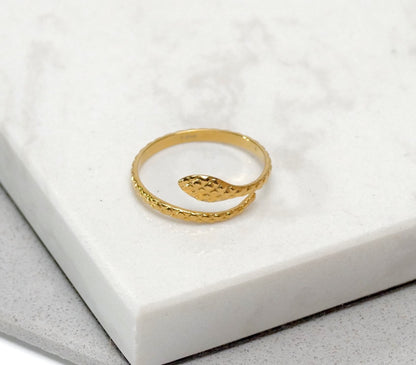 Straight Snake Ring